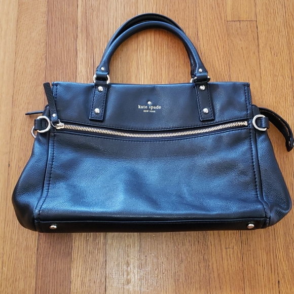kate spade Handbags - Kate Spade Pebbled Leather Purse